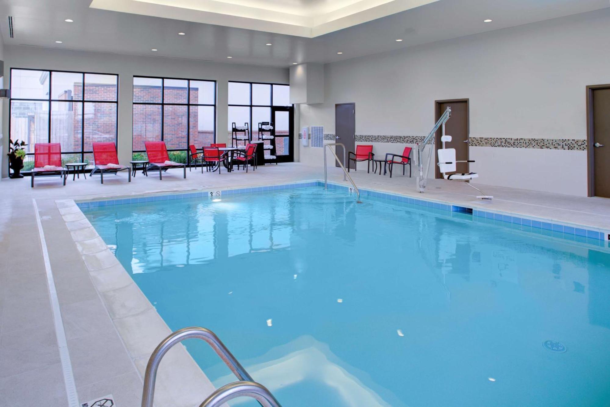 Hampton Inn & Suites Columbus Scioto Downs Extérieur photo