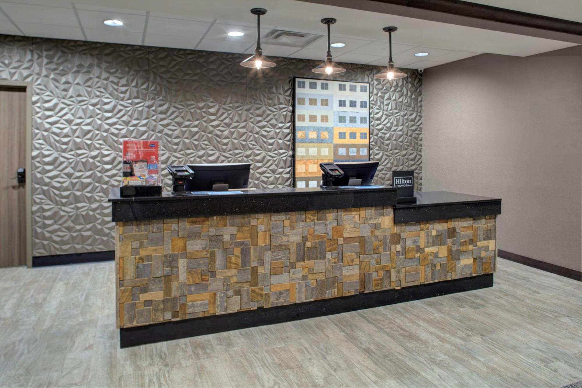 Hampton Inn & Suites Columbus Scioto Downs Extérieur photo