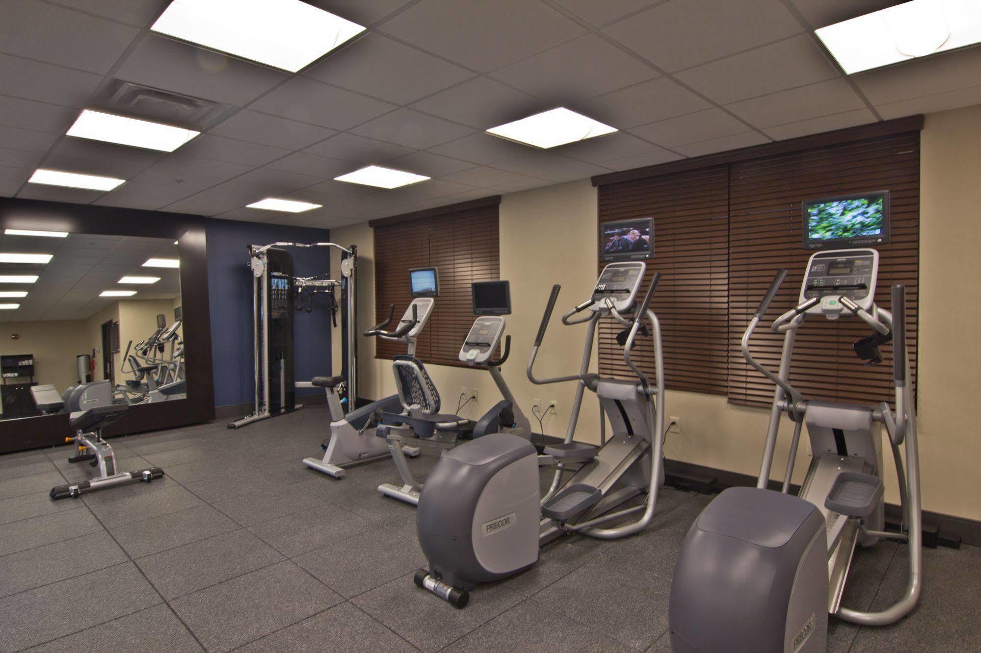 Hampton Inn & Suites Columbus Scioto Downs Extérieur photo